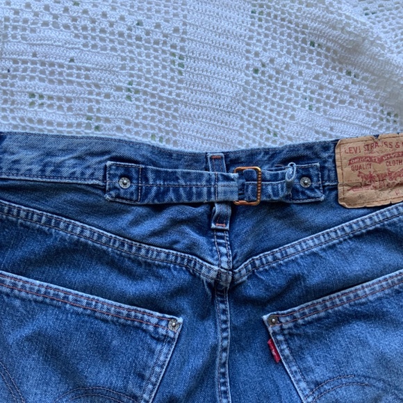 Vintage LeVI Jeans (1971-1985) with Buckle - Picture 7 of 11
